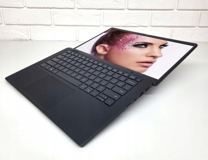 Dell Latitude 7420 i7 Carbon - zdjęcie realnego produktu